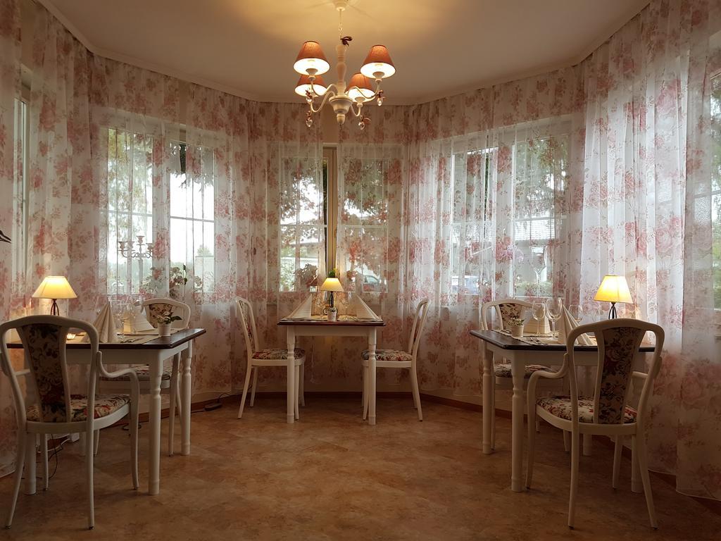 Hotel Schlossmatt Schwoerstadt Экстерьер фото
